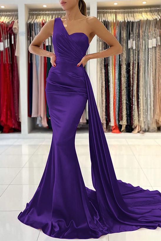 One Shoulder Sleeveless Silk Like Satin Sheath/Column Bridesmaid Dresses