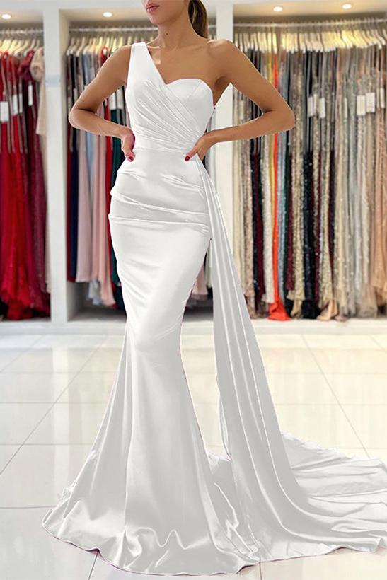 One Shoulder Sleeveless Silk Like Satin Sheath/Column Bridesmaid Dresses