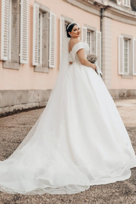 Princess Long White Wedding Dress Off The Shoulder A Line V Neck Organza Satin Bridal Gown