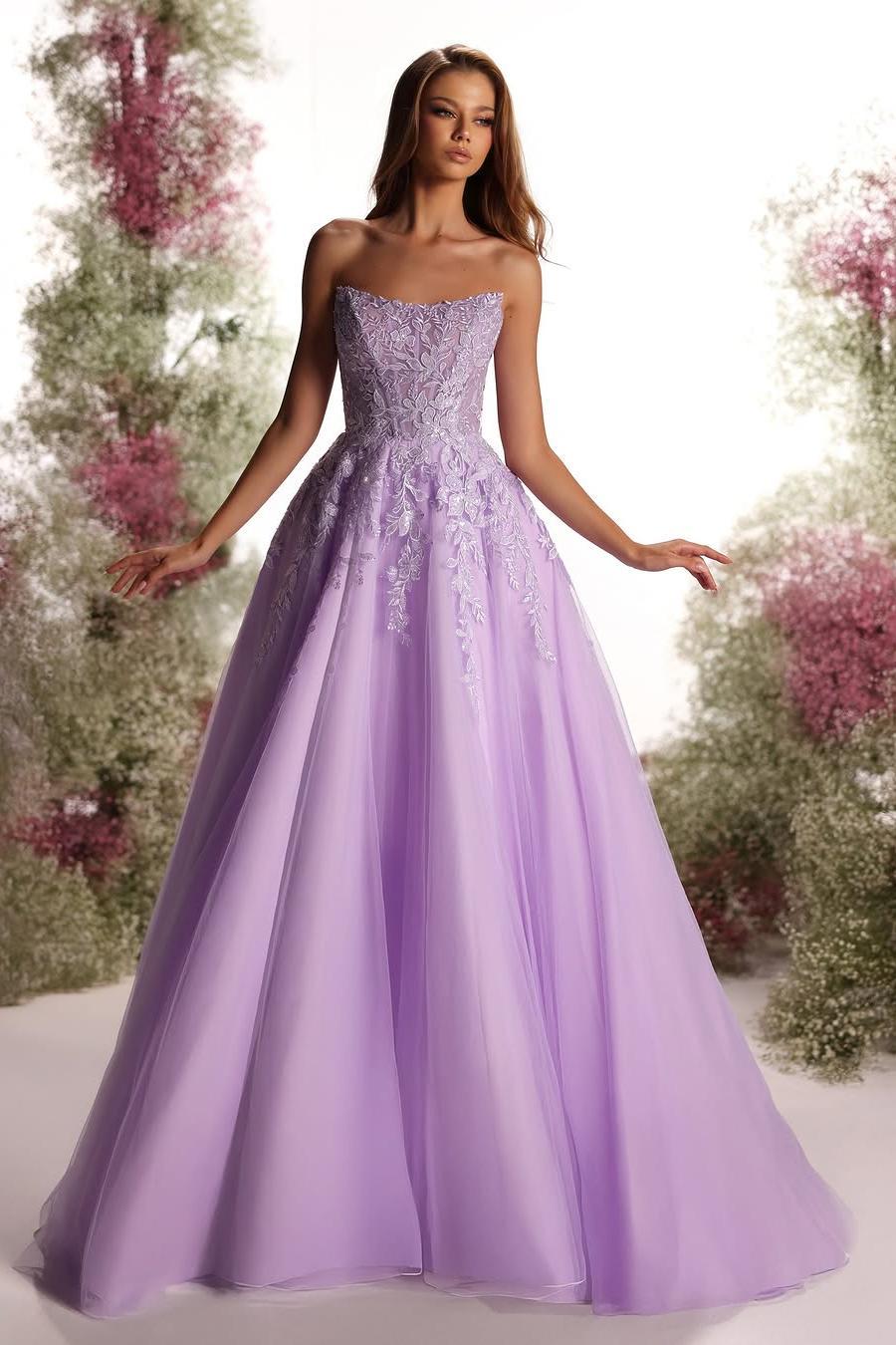 Purple A Line Prom Dress Sleeveless Strapless Evening Dress With Lace Appliques