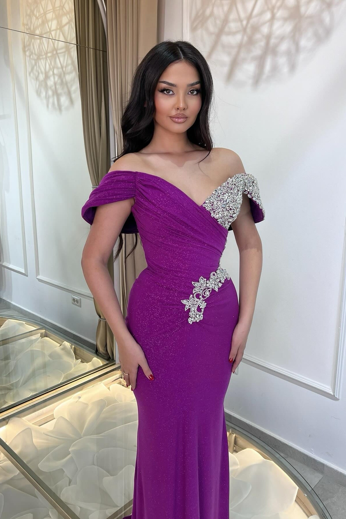 Purple Prom Dress Column V Neck Off The Shoulder Beaded Sleeveless Tulle Formal Dress With Rhinestone