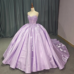 Charming Stain Quinceanera Dress Ball Gown Appliques Dress Elegant Strapless Sweet 16 Party Dress