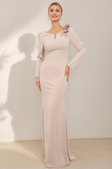 Scoop Neck Sheath/Column Dress for Mother of the Bride & Groom Featuring 3D Floral Details