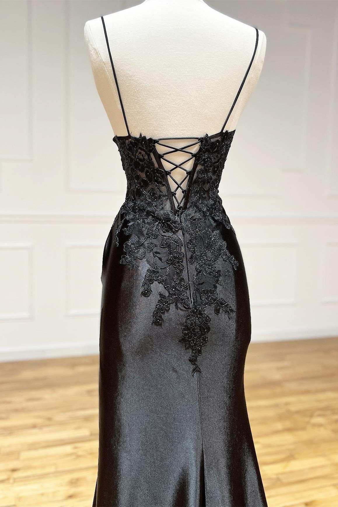 open lace back dress Sheath Prom Dress Black Long Appliques Evening Dress open lace back dress Sheath Prom Dress Black Long Appliques Evening Dress