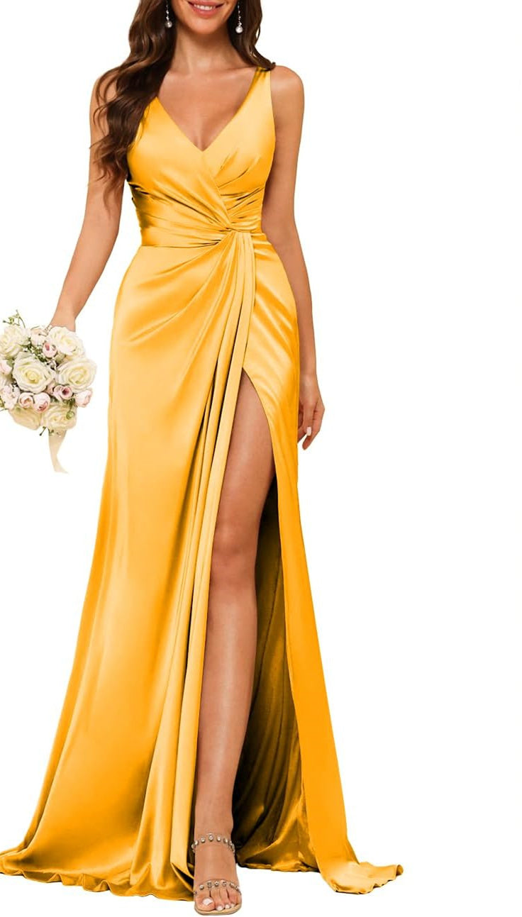 Sheath/Column V Neck Bridesmaid Dress with Slit