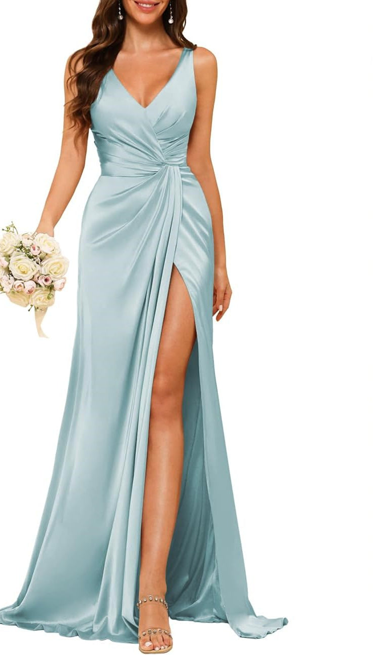 Sheath/Column V Neck Bridesmaid Dress with Slit