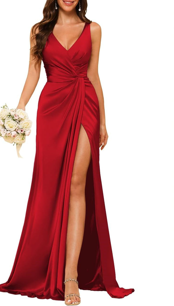 Sheath/Column V Neck Bridesmaid Dress with Slit