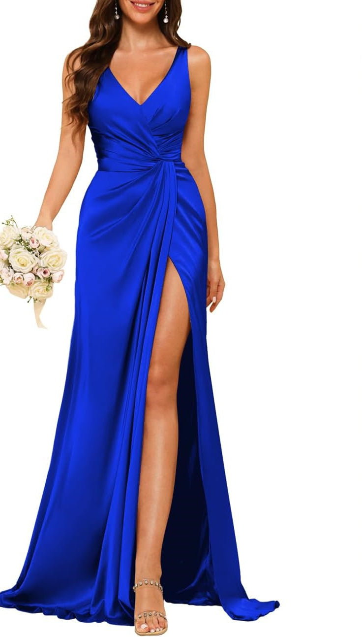 Sheath/Column V Neck Bridesmaid Dress with Slit