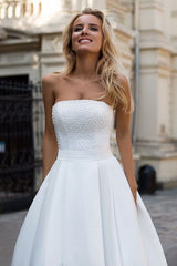 Simple Strapless White A Line Zipper Up A Line Princess Beach Wedding Dress
