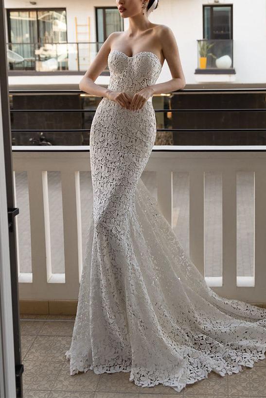 Sleeveless Trumpet/Mermaid Sweetheart Lace Beach Wedding Dress with Sweep Train