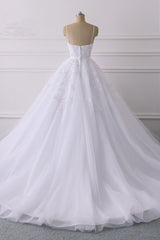 Spaghetti Straps V Neck Tulle Wedding Dress with Lace Appliques