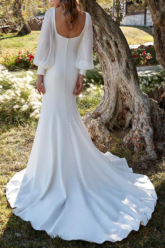 Square Neckline Beach Wedding Dress Long Sleeve Trumpet/Mermaid Bridal Gown with Sweep Train
