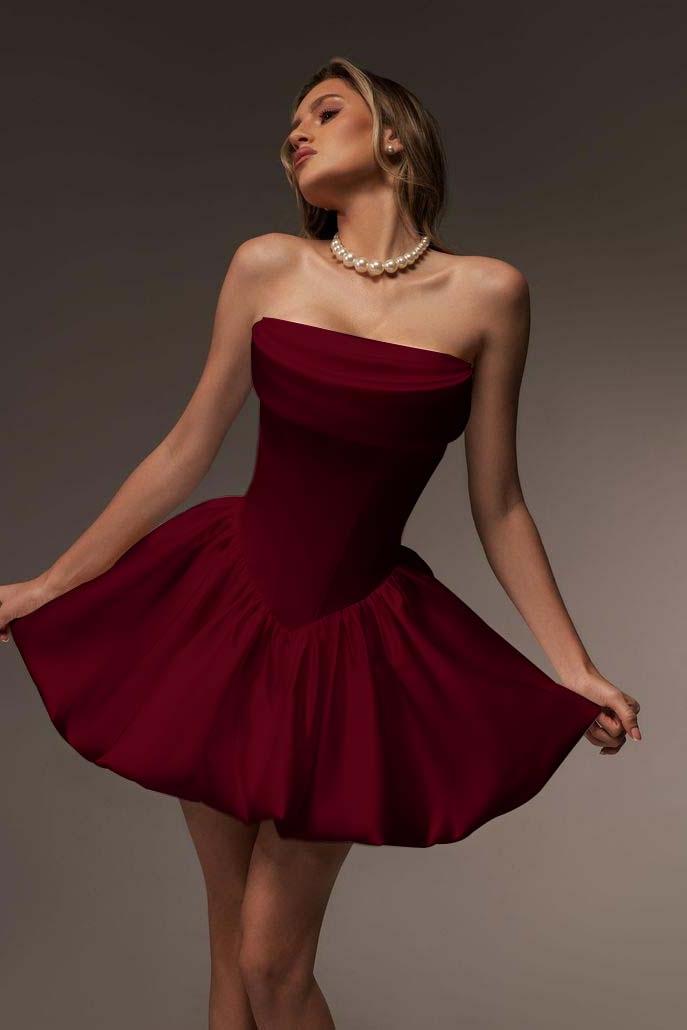 Strapless Graduation Dress Sleeveless Short A Line Cocktail Dress With Pleated