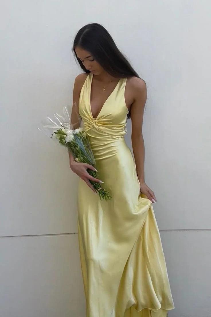 Stylish Sheath V Neck Green Long Party Dress With Open Back Bowknot Formal Evening Gown