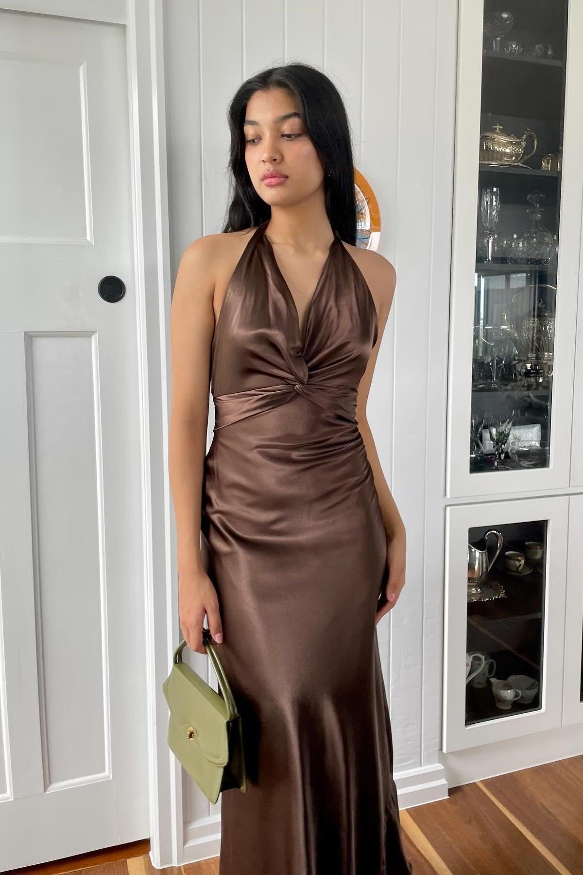 Stylish Sheath V Neck Green Long Party Dress With Open Back Bowknot Formal Evening Gown
