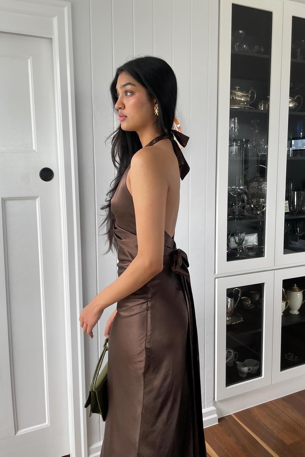 Stylish Sheath V Neck Green Long Party Dress With Open Back Bowknot Formal Evening Gown