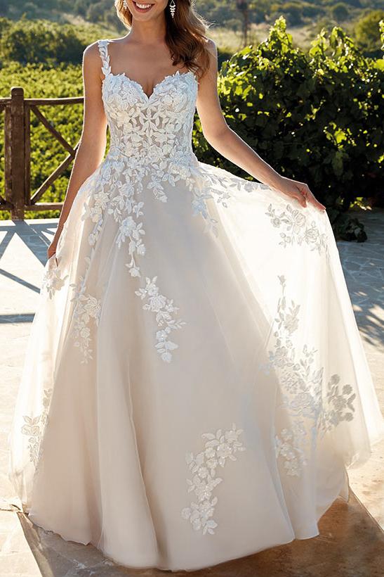 Sweetheart A-Line Lace Wedding Dress with Sweep Train