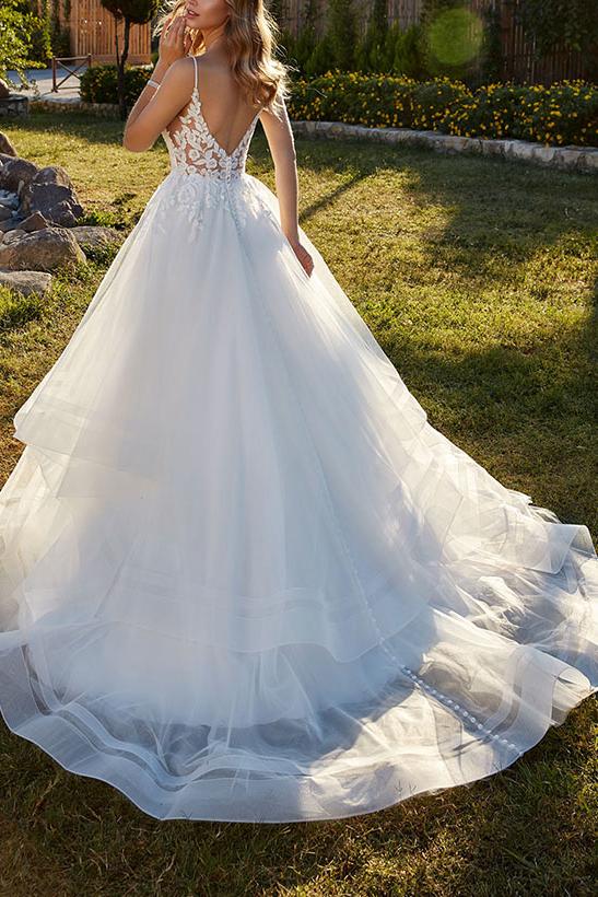 Sweetheart Sleeveless Sweep Train Tulle Wedding Dresses With Lace