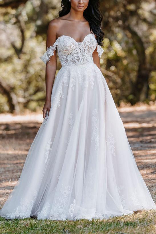 Sweetheart Sleeveless Sweep Train Wedding Dresses