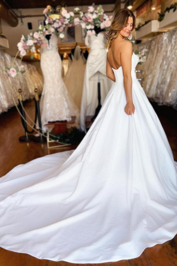 Sweetheart White Wedding Dress Strapless A Line Satin Bridal Gown With Pockets