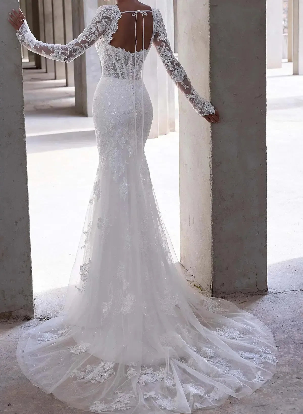 Trumpet Mermaid Sweetheart Long Sleeves Court Train Elastic Satin Wedding Dress with Appliques