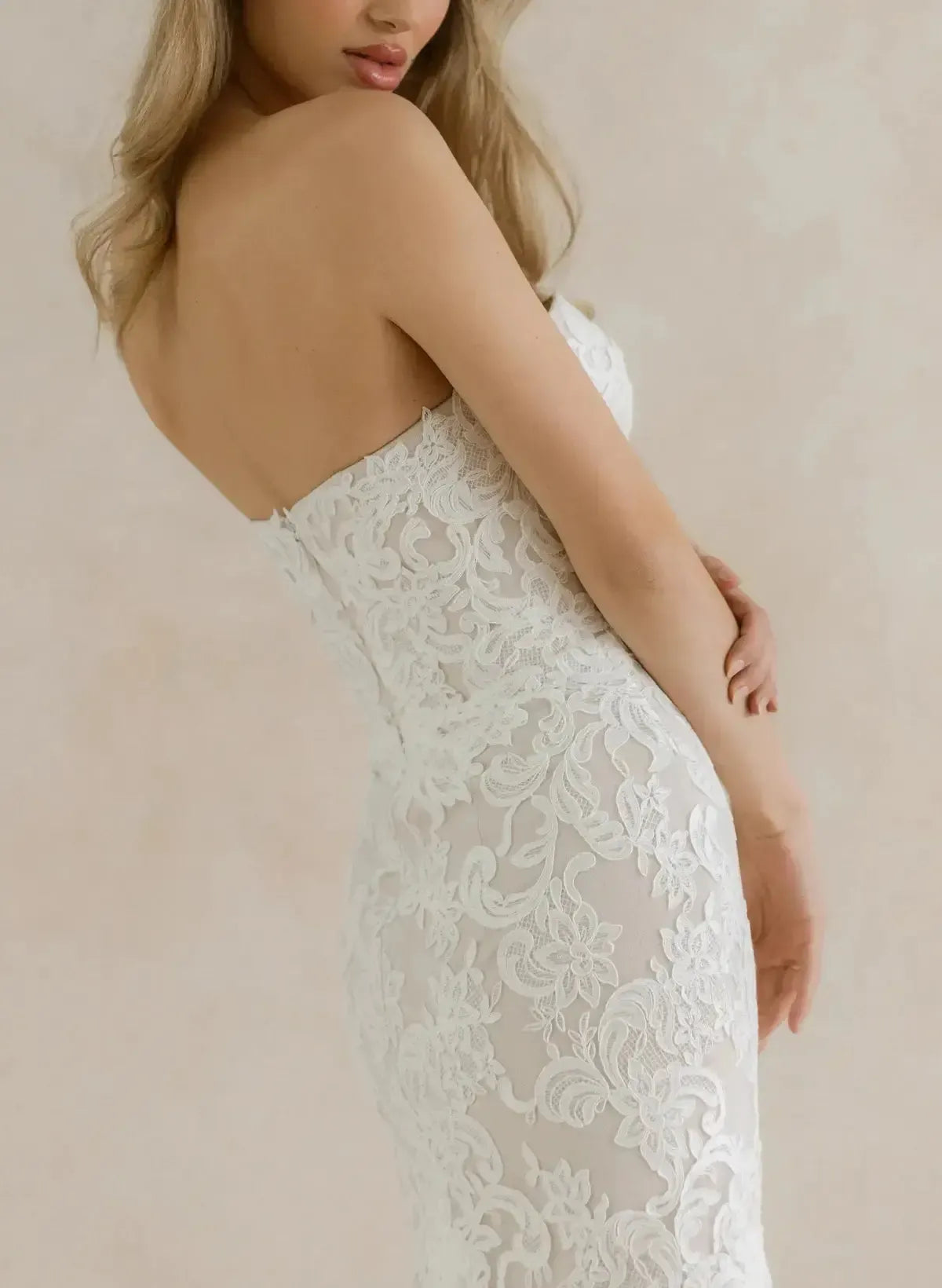 Trumpet Mermaid Sweetheart Sleeveless Chapel Train Lace Wedding Dress