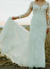 Trumpet/Mermaid V-neck Long Sleeves Tulle Lace Sweep Train Beach Wedding Dress With Appliques Lace