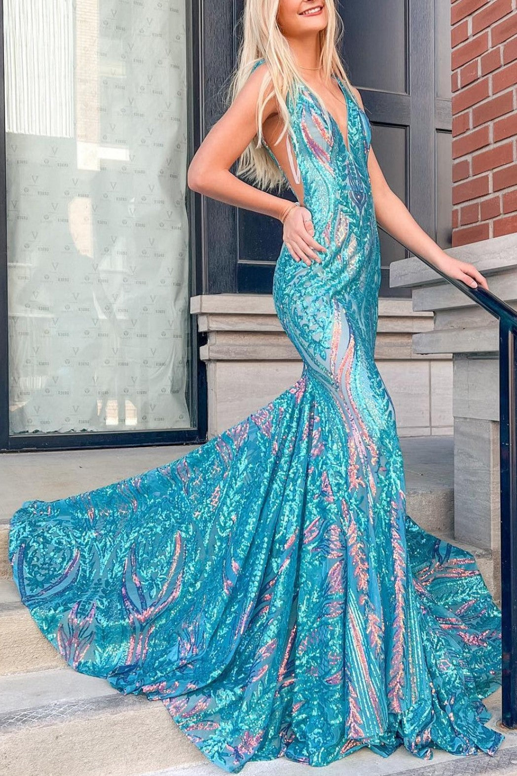 Turquise Prom Dress Sequin Mermaid V Neck Backless Evening Dress