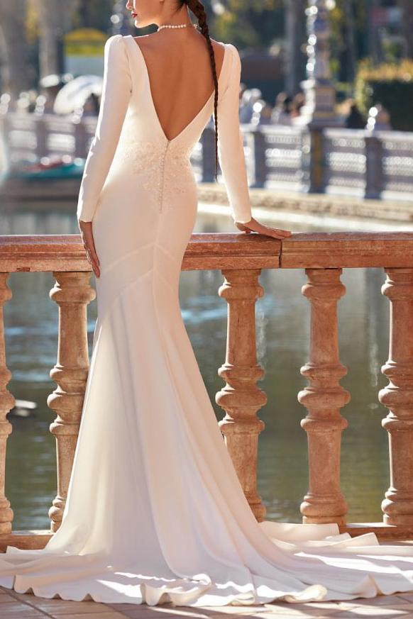 V-Neck Long Sleeves Trumpet Mermaid Lace Beach Wedding Dress