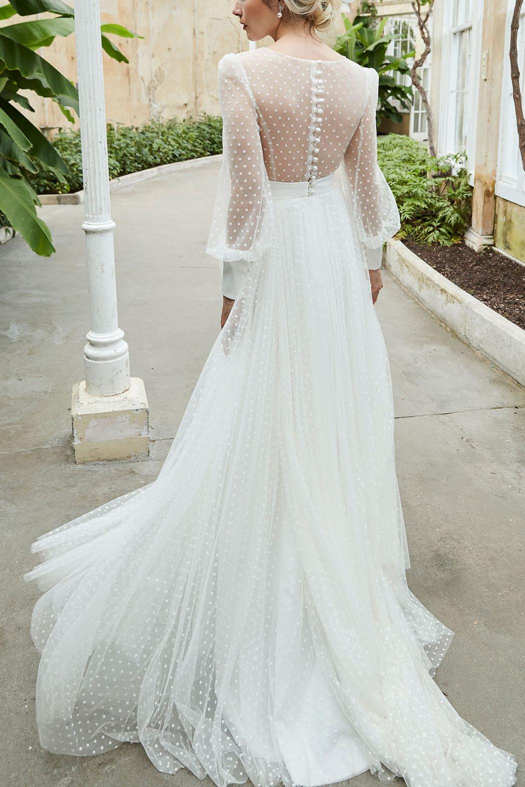 V-Neck Long Sleeves Tulle A-Line Bridal Gowns