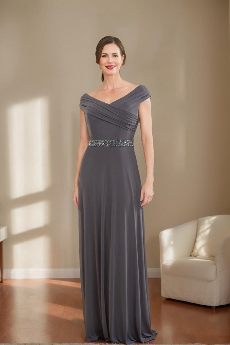 V-Neck Ruched Sheath/Column Mother of the Bride Dresses with Beading