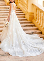 V-neck Ball-Gown Wedding Dresses with Open Back in Lace/Tulle