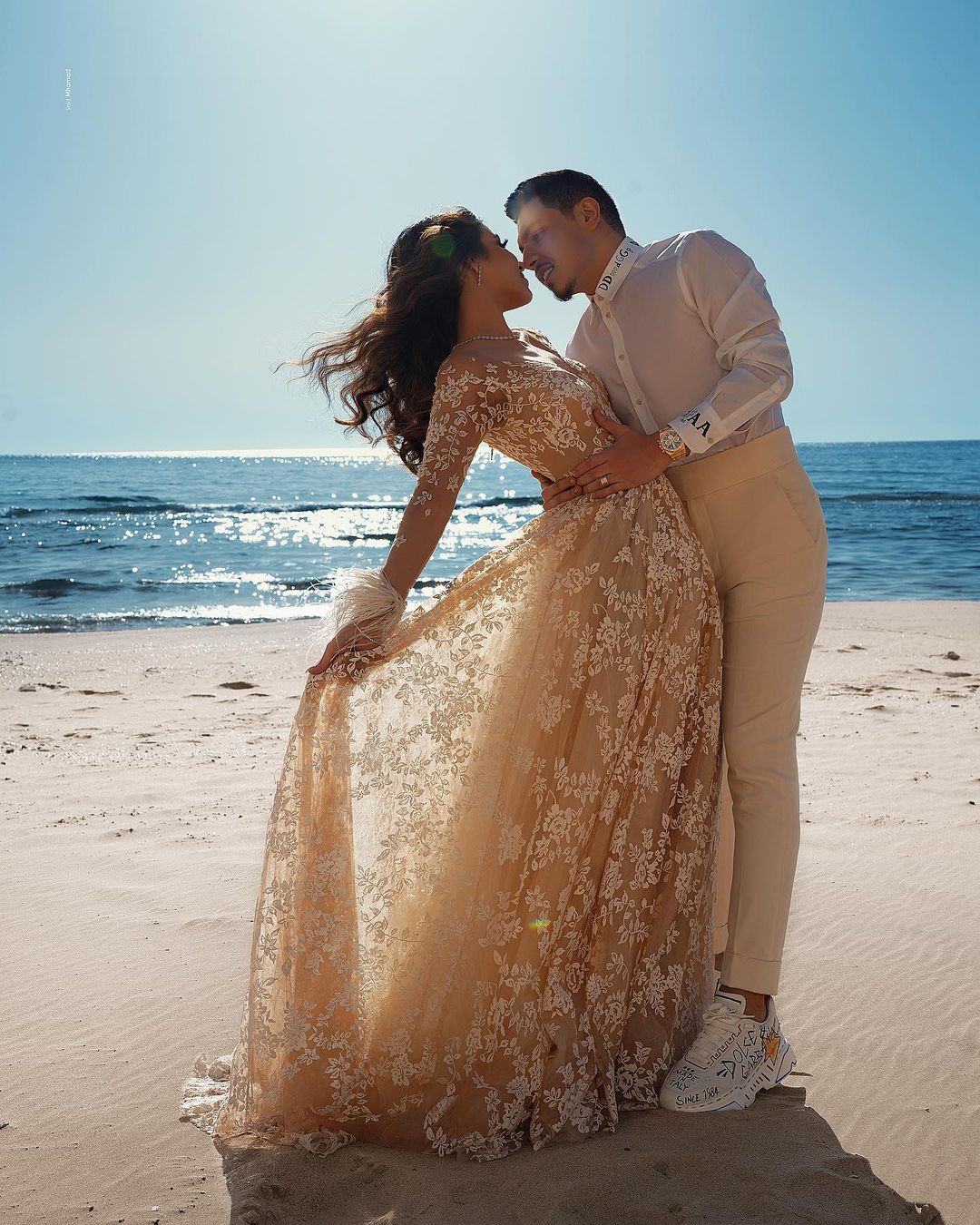 Vintage Long Sleeves Lace Beach Wedding Dress Mermaid Tulle Bridal Gown