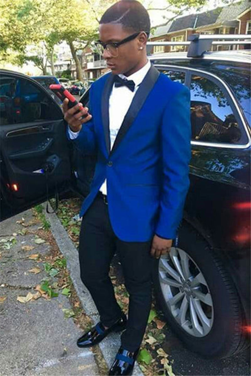 Timeless Royal Blue 2-Piece Shawl Lapel Men's Prom Suit