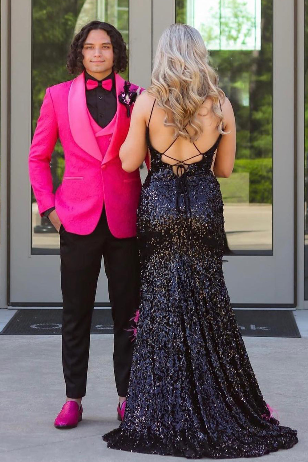 Dazzling 3-Piece Hot Pink Shawl Lapel Men's Prom Suit