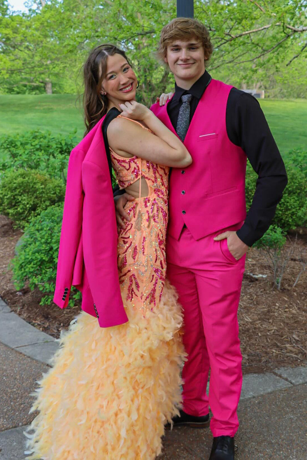 Vibrant Hot Pink 3-Piece Shawl Lapel One-Button Men's Prom Suit