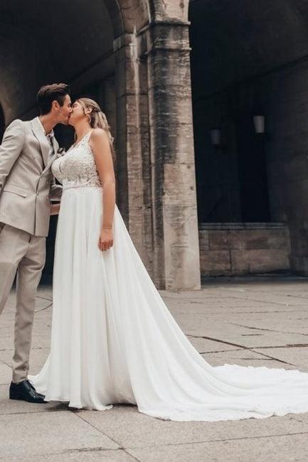 White Beach Wedding Dress A Line Lace Chiffon Sleeveless Backless Bridal Gown