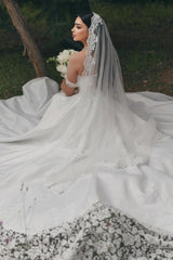 White Beach Wedding Dress A Line Sweetheart Off The Shoulder Lace Bridal Gown