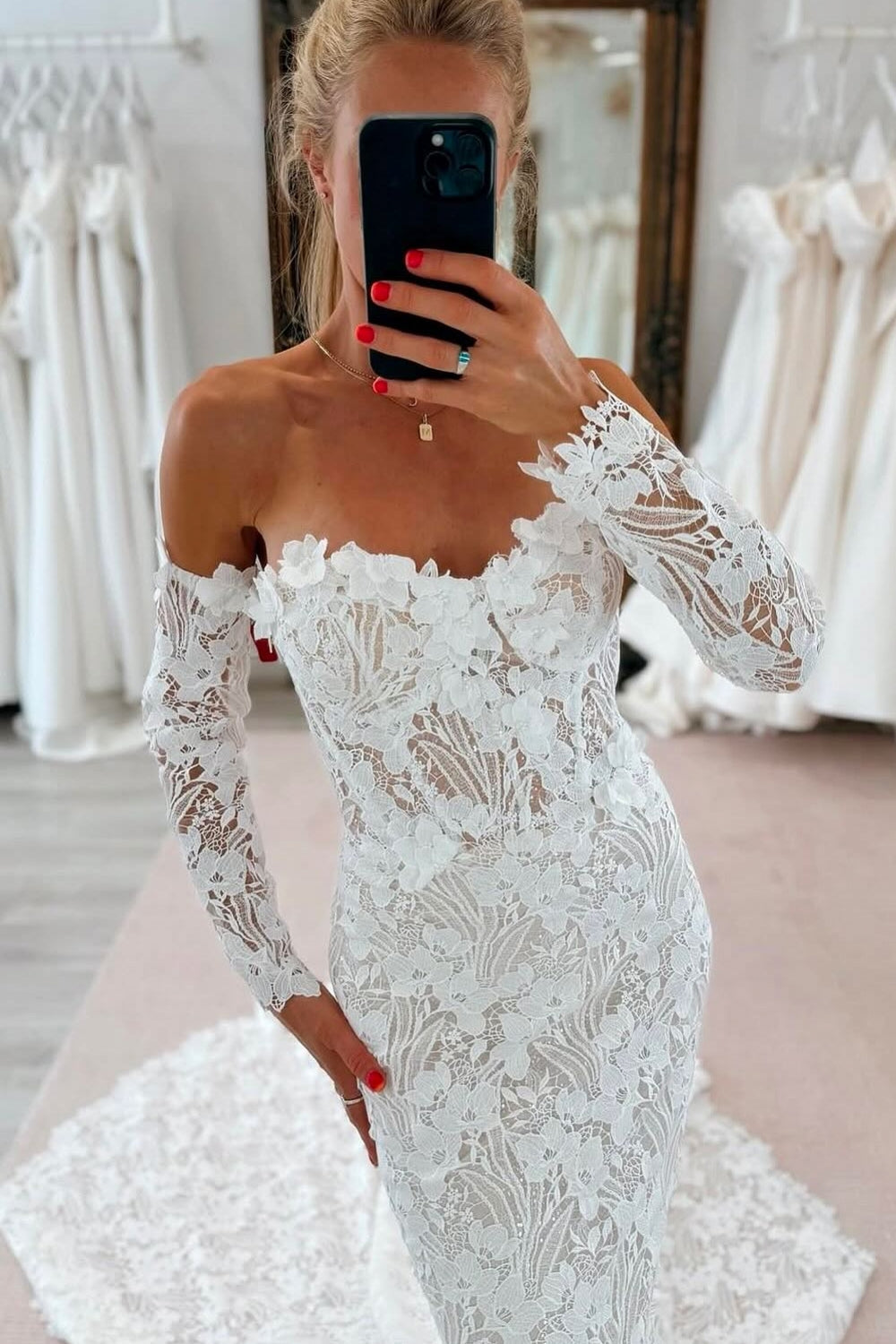 White Beach Wedding Dress Lace Mermaid Sweetheart Off The Shoulder Sleeves Cathedral Train Bridal Gown