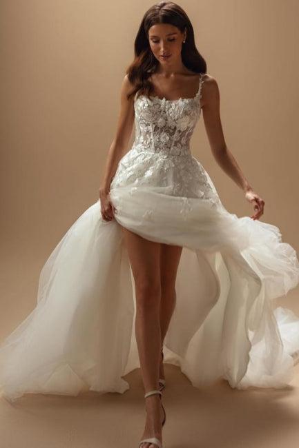 White Beach Wedding Dress Spaghetti Strap A Line Court Train Tulle Bridal Gown With Appliques
