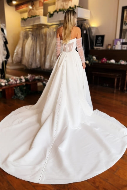 White Beach Wedding Dress Strapless A Line Sleeveless Satin Split Front Bridal Gown With Ruffles