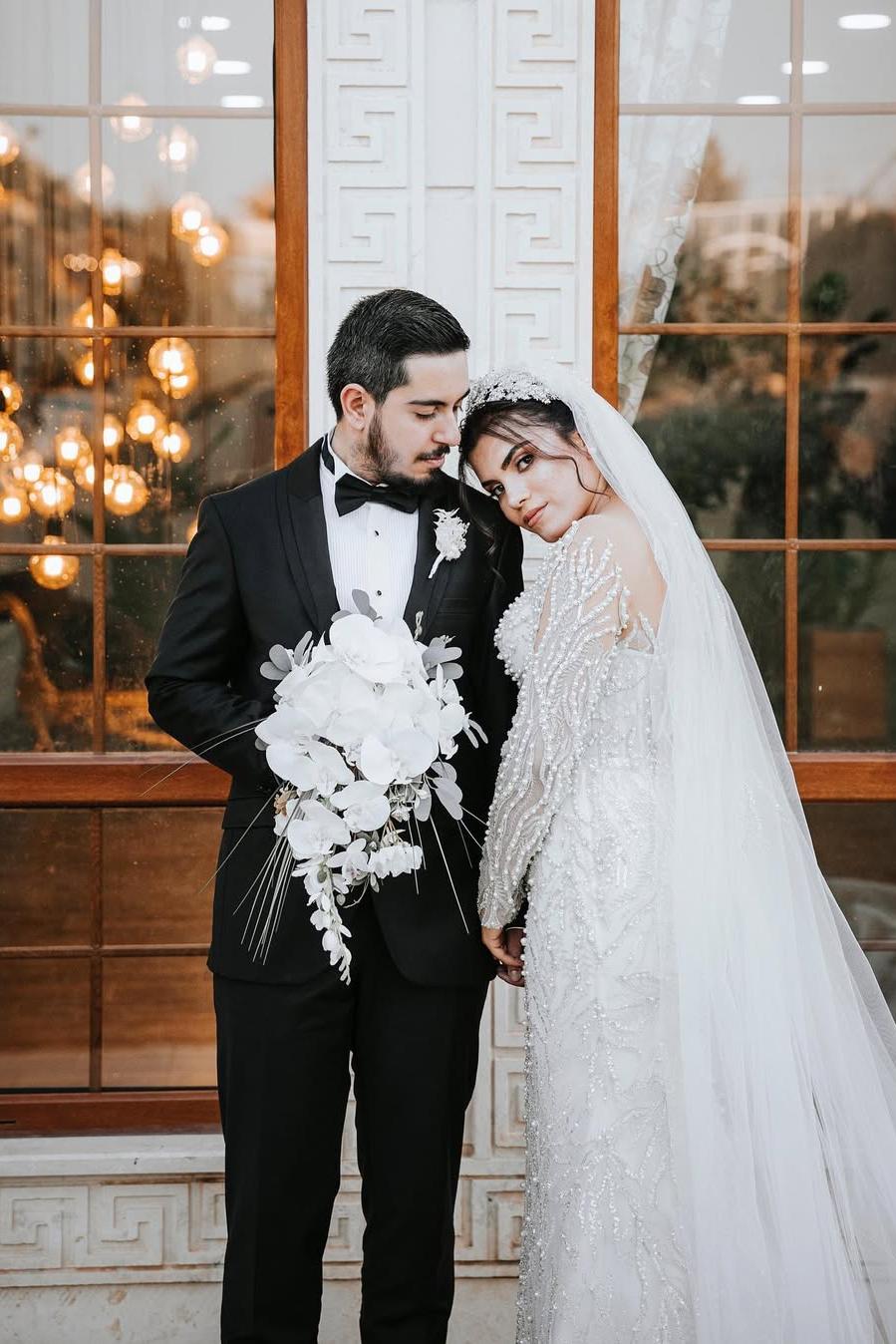 White Wedding Dress Mermaid Off The Shoulder Sleeves Beaded Detachable Train Tulle Bridal Gown With Peals