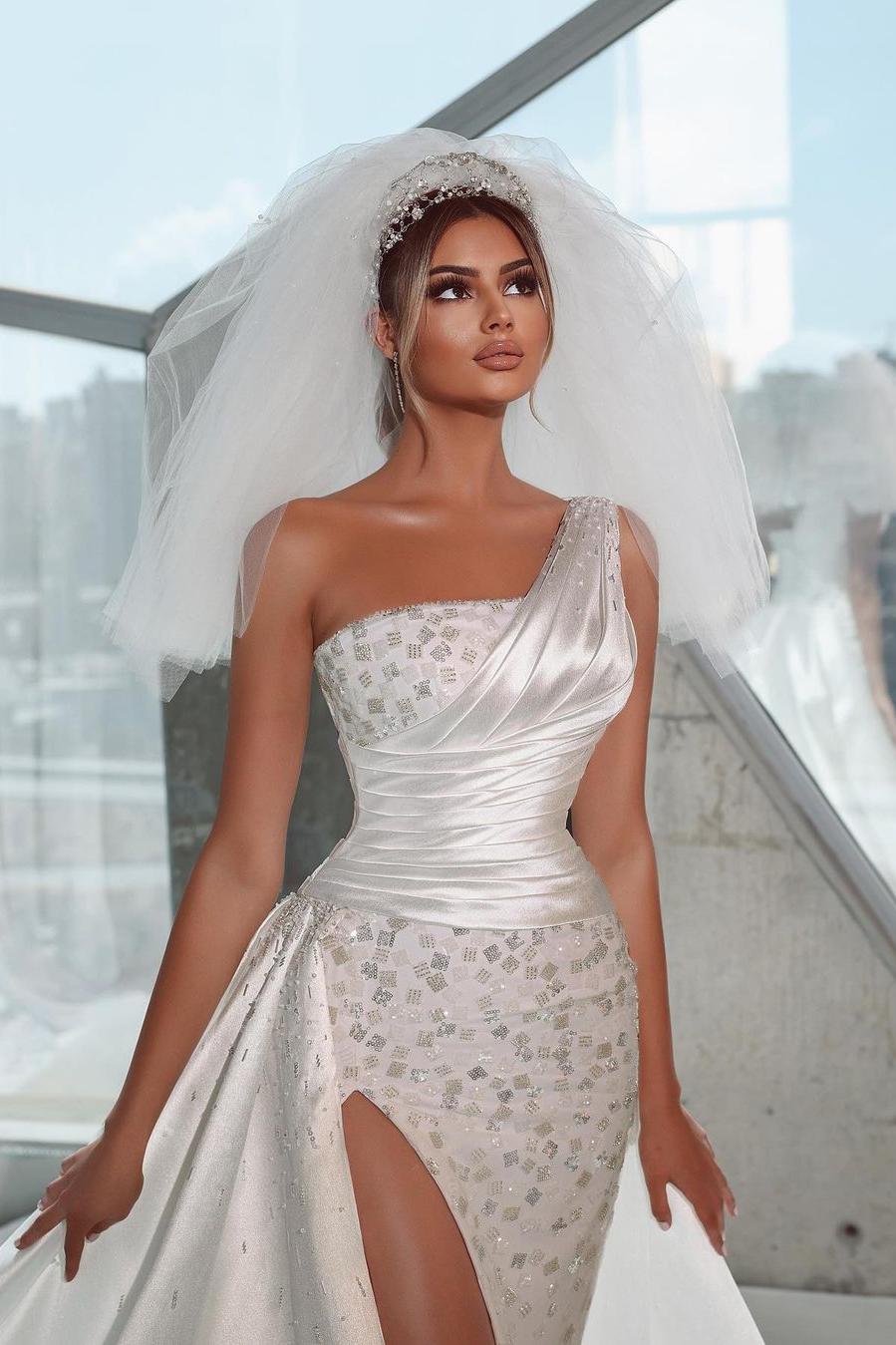 White Wedding Dress One Shoulder Mermaid Bridal Dress with Panel Train