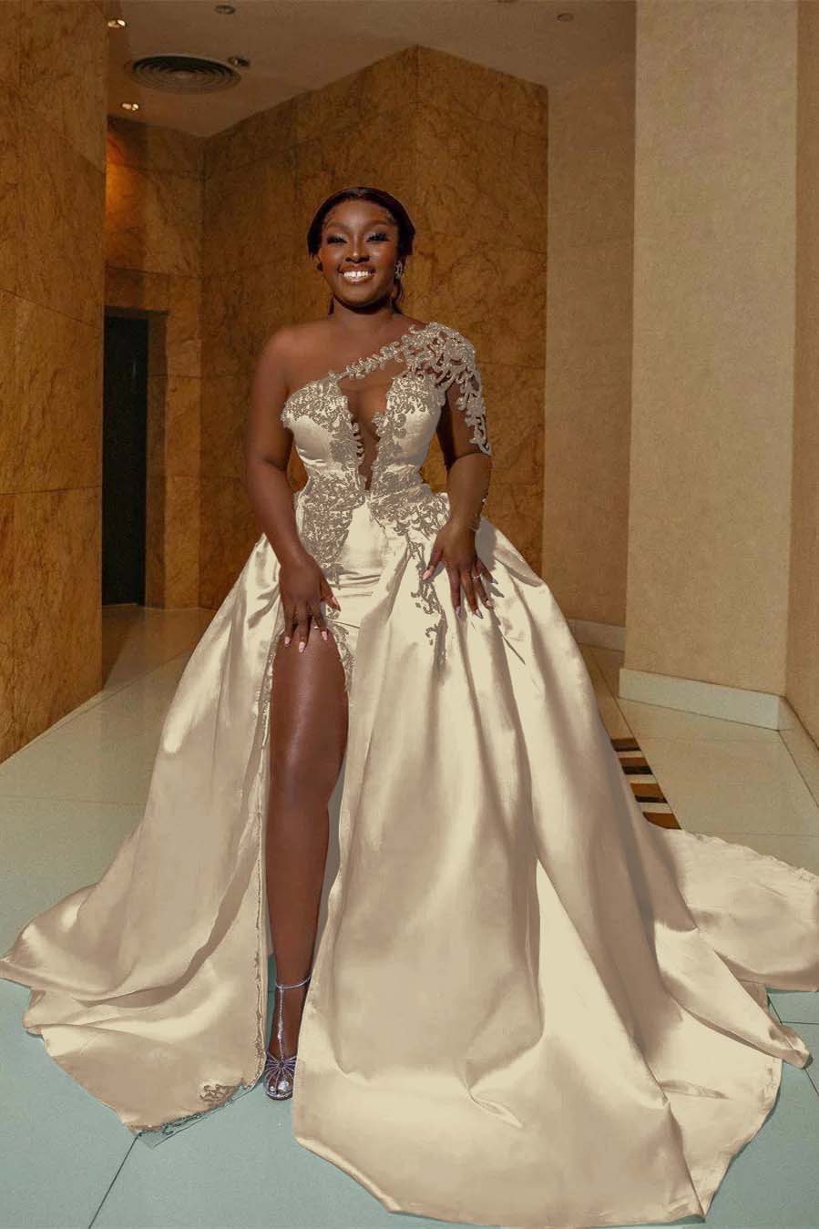 White Wedding Dress One Shoulder Satin Beaded Lace Appliques Bridal Dress