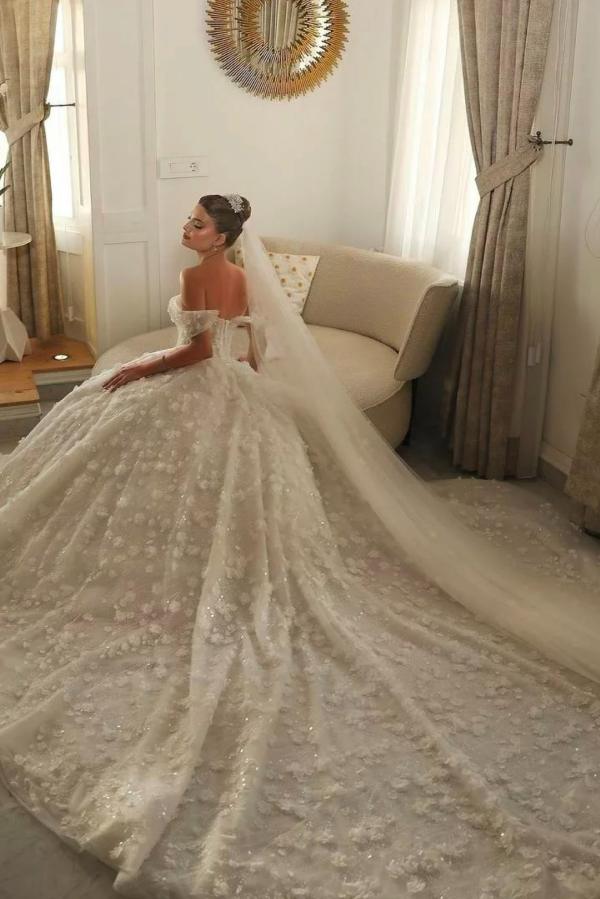 White Wedding Dress Sweetheart Off The Shoulder Sequined Beaded Ball Gown Tulle Bridal Gown