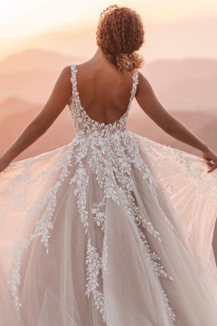 White Wedding Dress V Neck Spaghetti Strap A Line Backless Tulle Lace Bridal Gown With Appliques