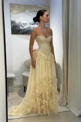 Yellow A Line Prom Dress Sleeveless Sweetheart Evening Dress With Lace Appliques