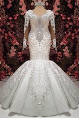 Elegant Sweetheart Long Sleeve Lace Mermaid Wedding Dress with Beading 