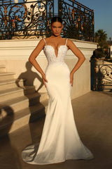 Fabulous Ivory Wedding Dress Mermaid Spaghetti Straps Lace Bridal Dress