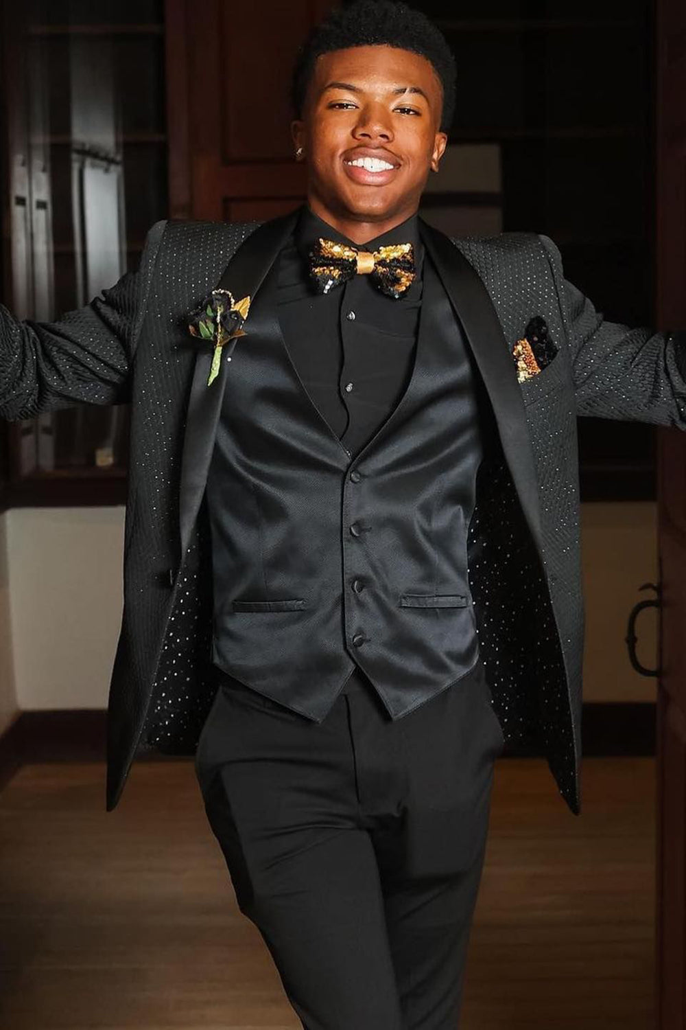 Sparkly Black Shawl Lapel 3-Piece Single-Breasted Men's Prom Suit